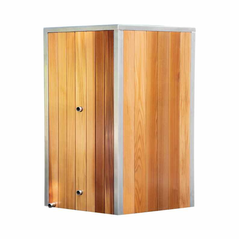Студена вана Cedar със стъпало за достъп